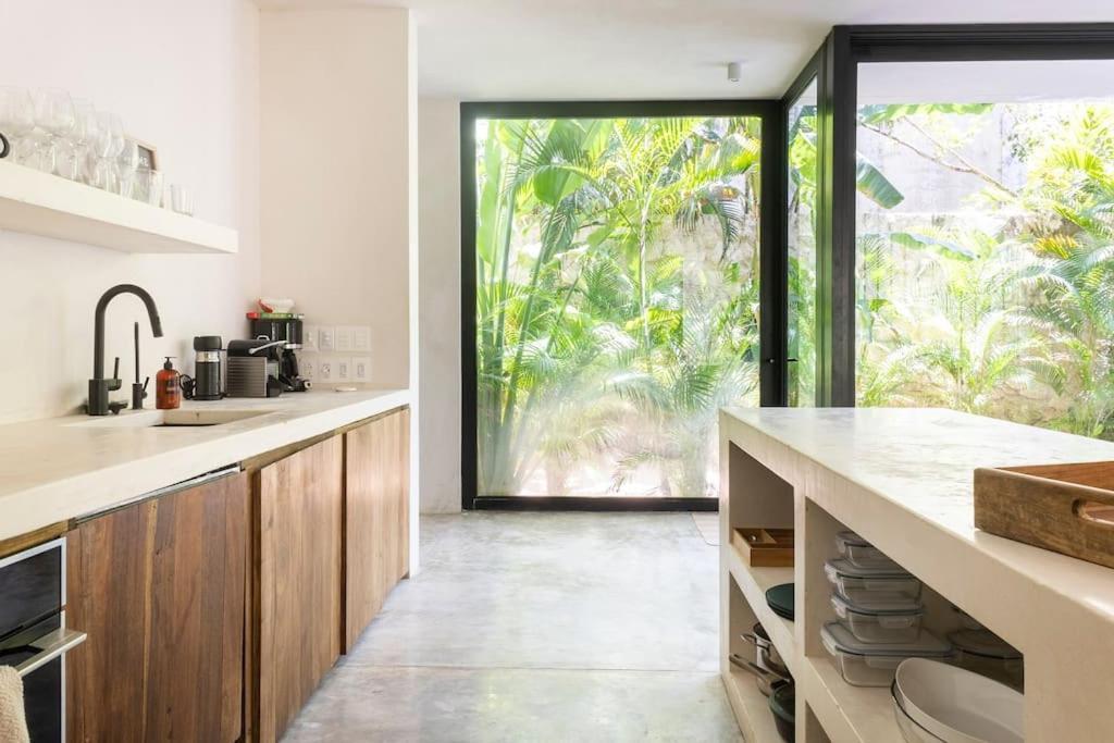 Casa Areca, Awarded Architectural Villa Located In A Secured Gated Community, With Concierge Services Tulum Bagian luar foto