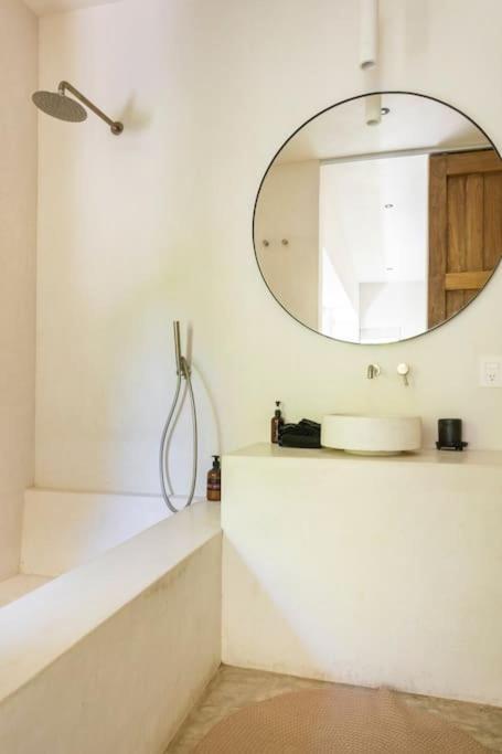 Casa Areca, Awarded Architectural Villa Located In A Secured Gated Community, With Concierge Services Tulum Bagian luar foto
